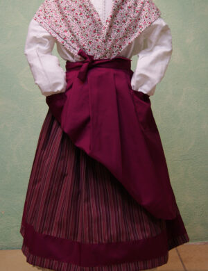Trajes regionales sales vascos online
